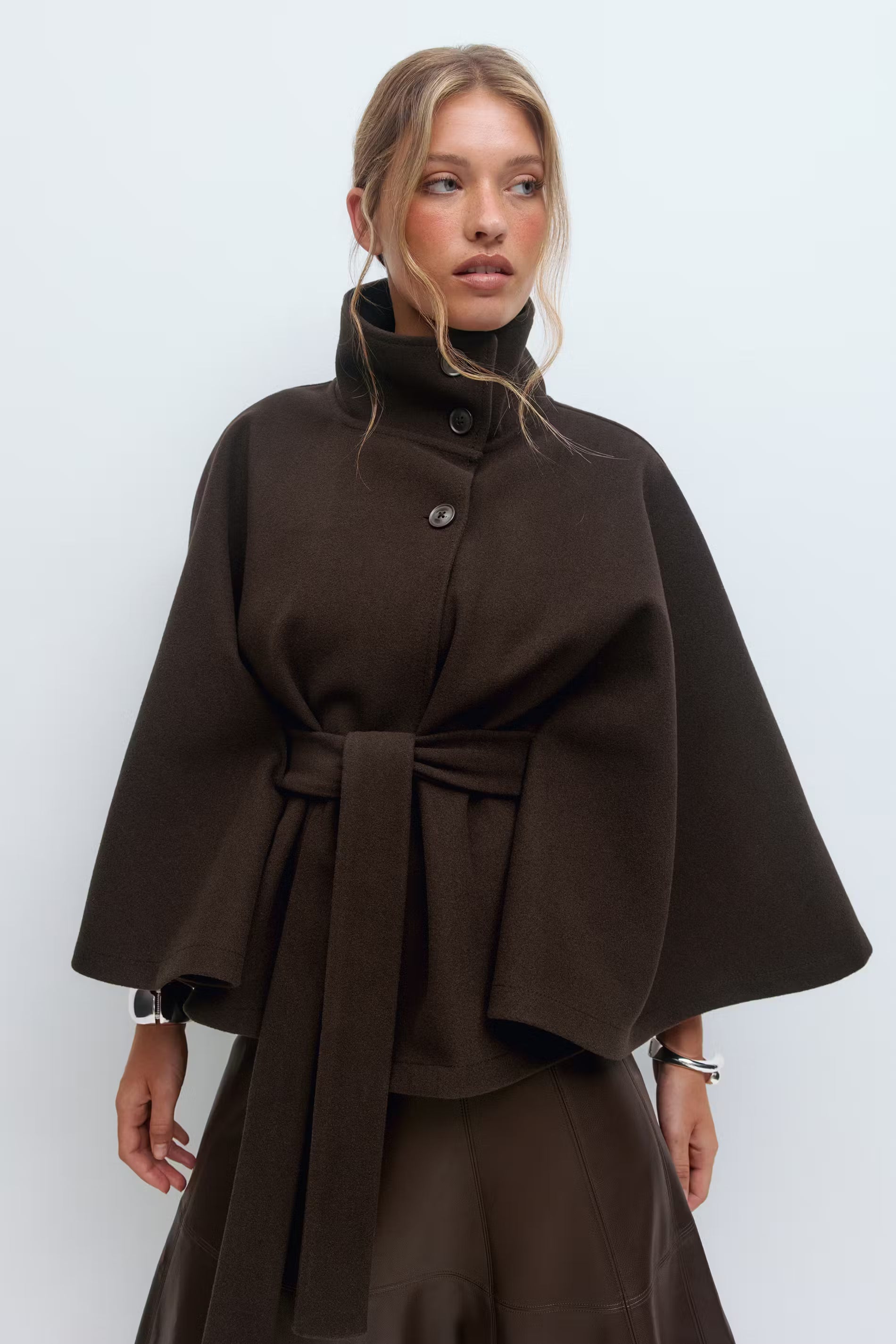 Chaqueta Sofía tipo capa