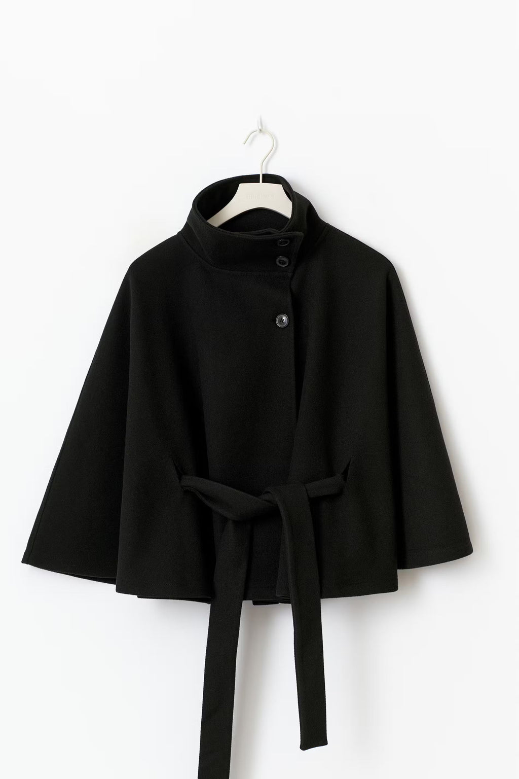 Chaqueta Sofía tipo capa