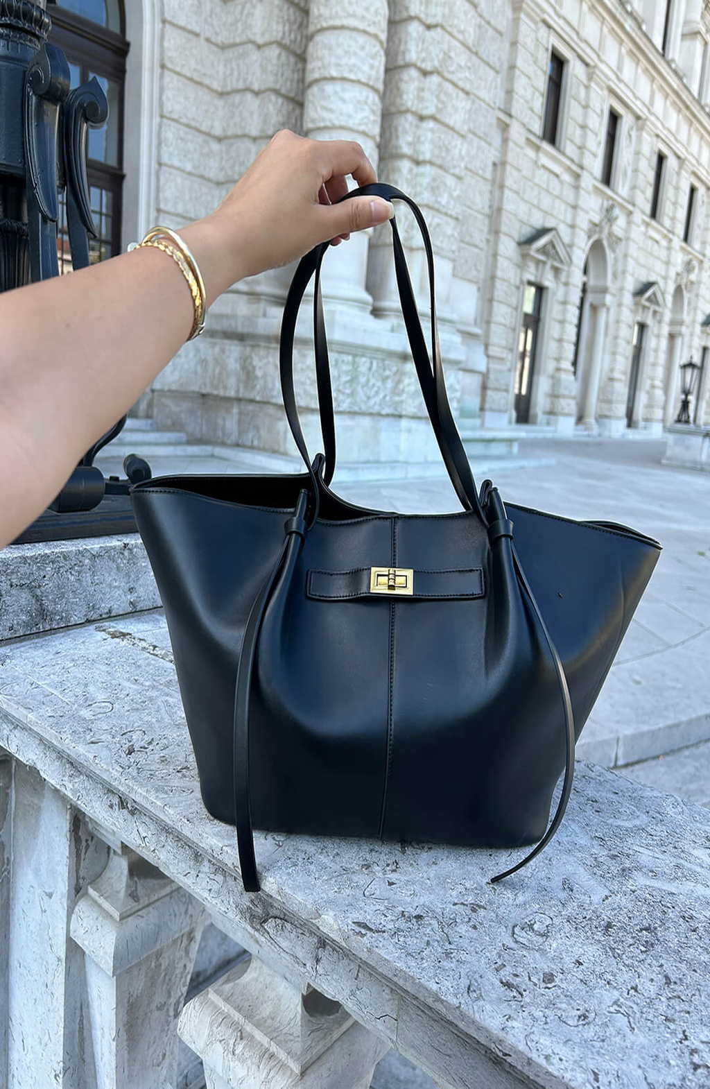 Bolso Valentina shopper de hombro con gran capacidad