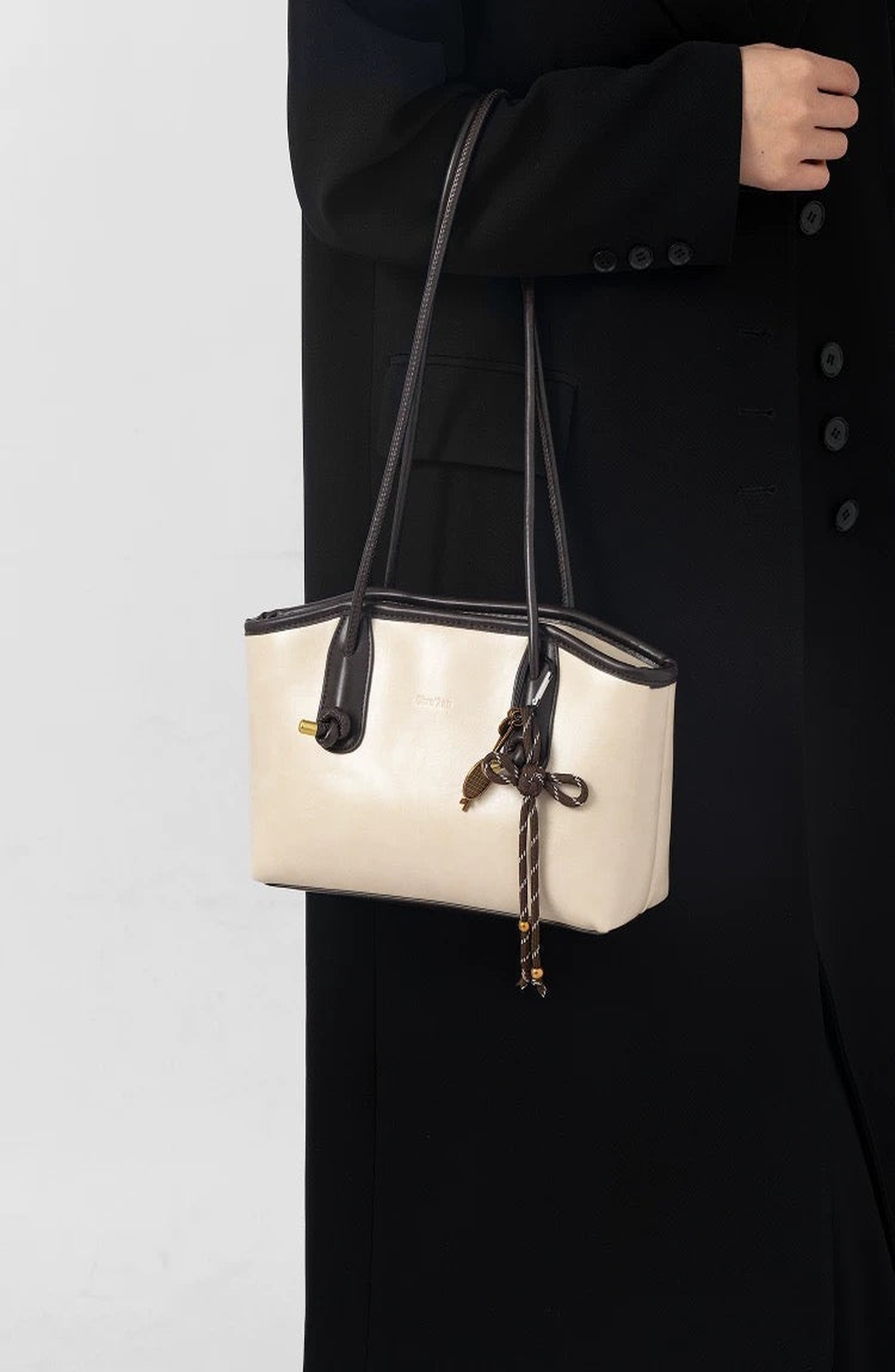 Bolso Camila de hombro con efecto piel