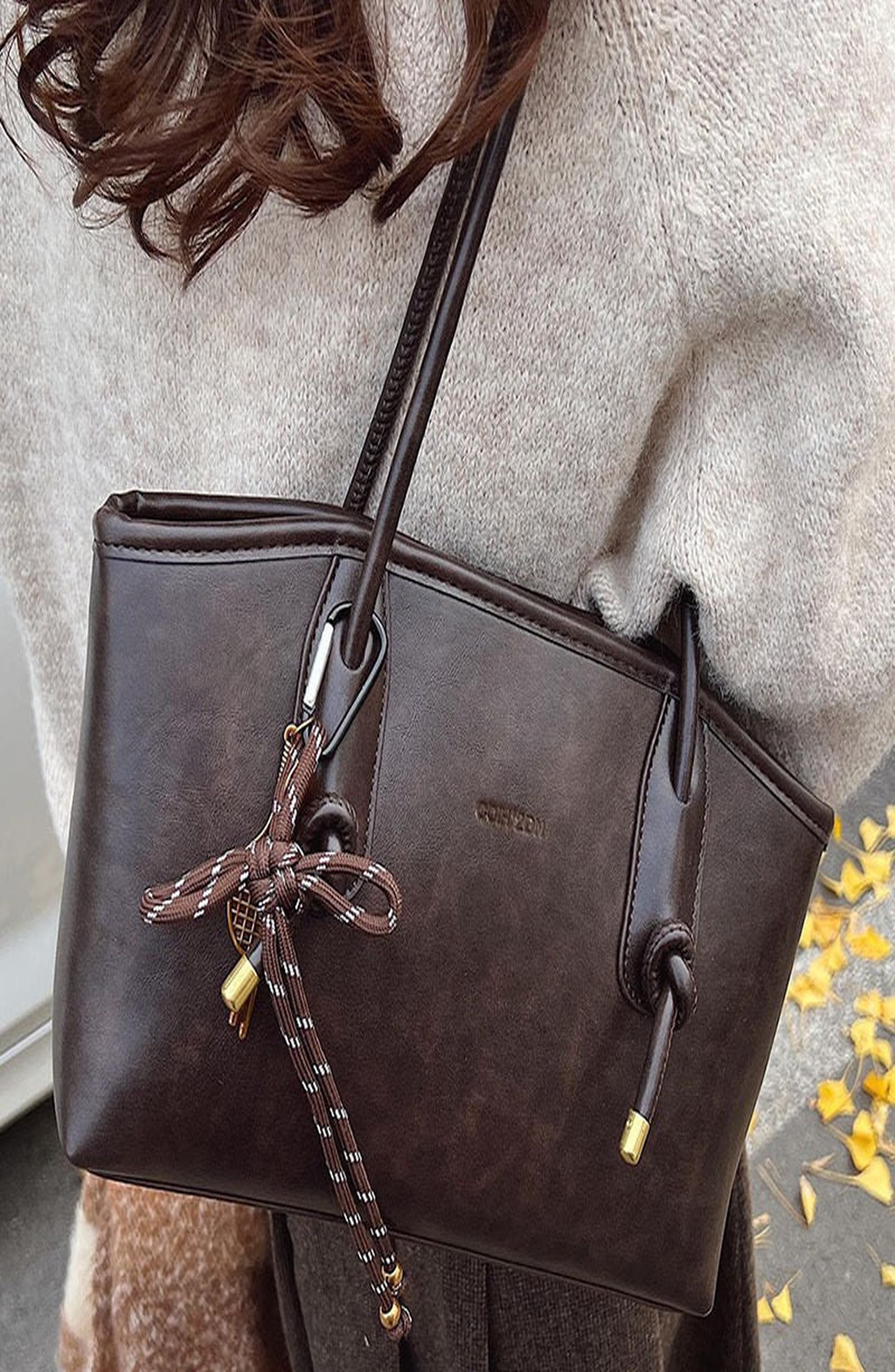 Bolso Camila de hombro con efecto piel