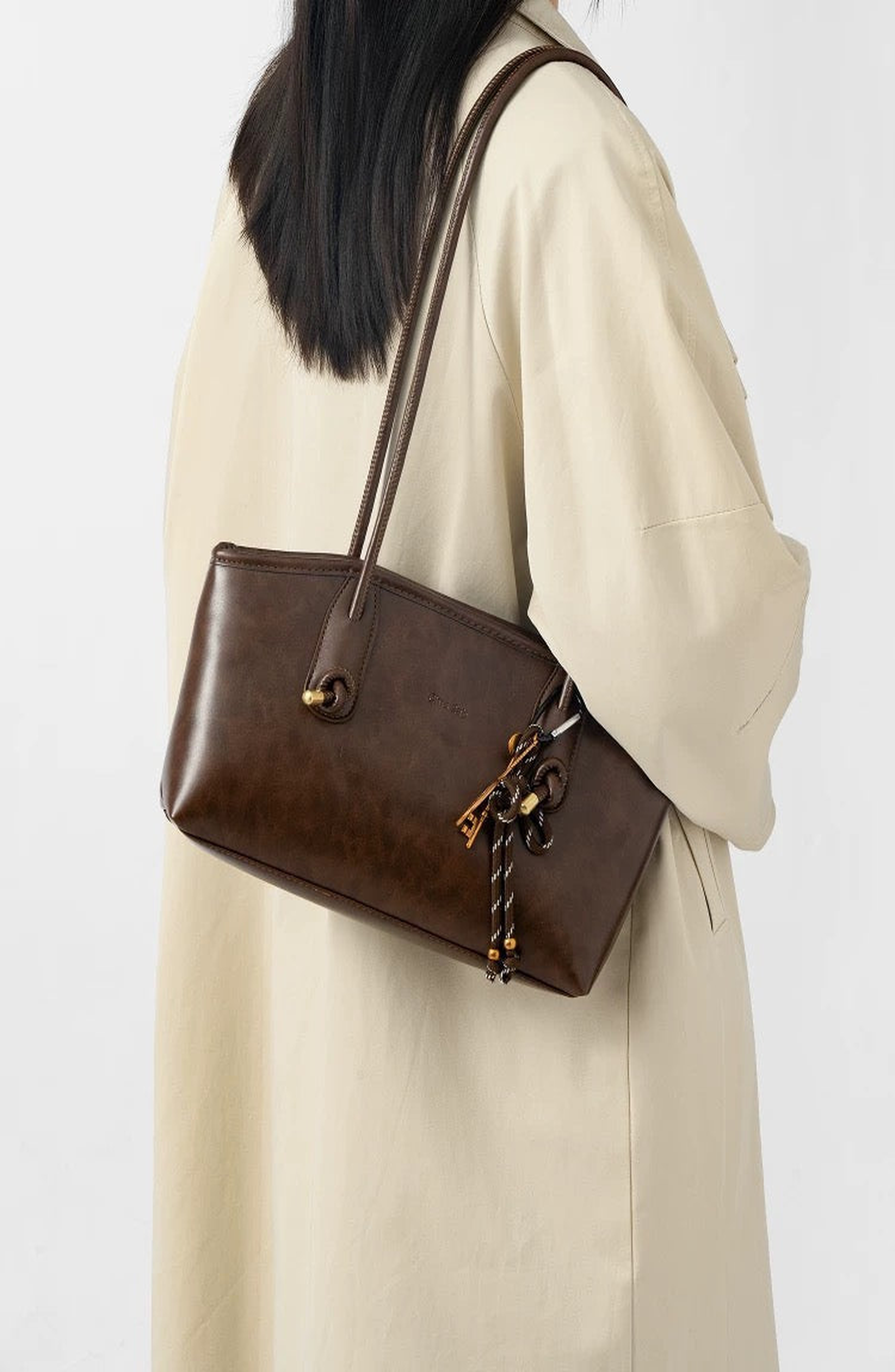 Bolso Camila de hombro con efecto piel
