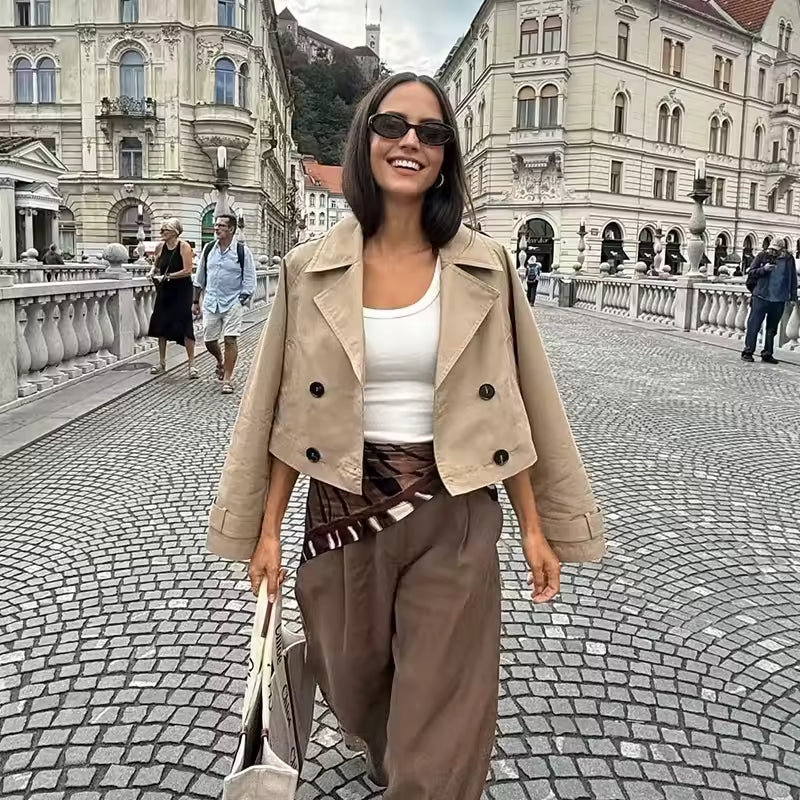Chaqueta Sofía Cropped Elegante para Mujer