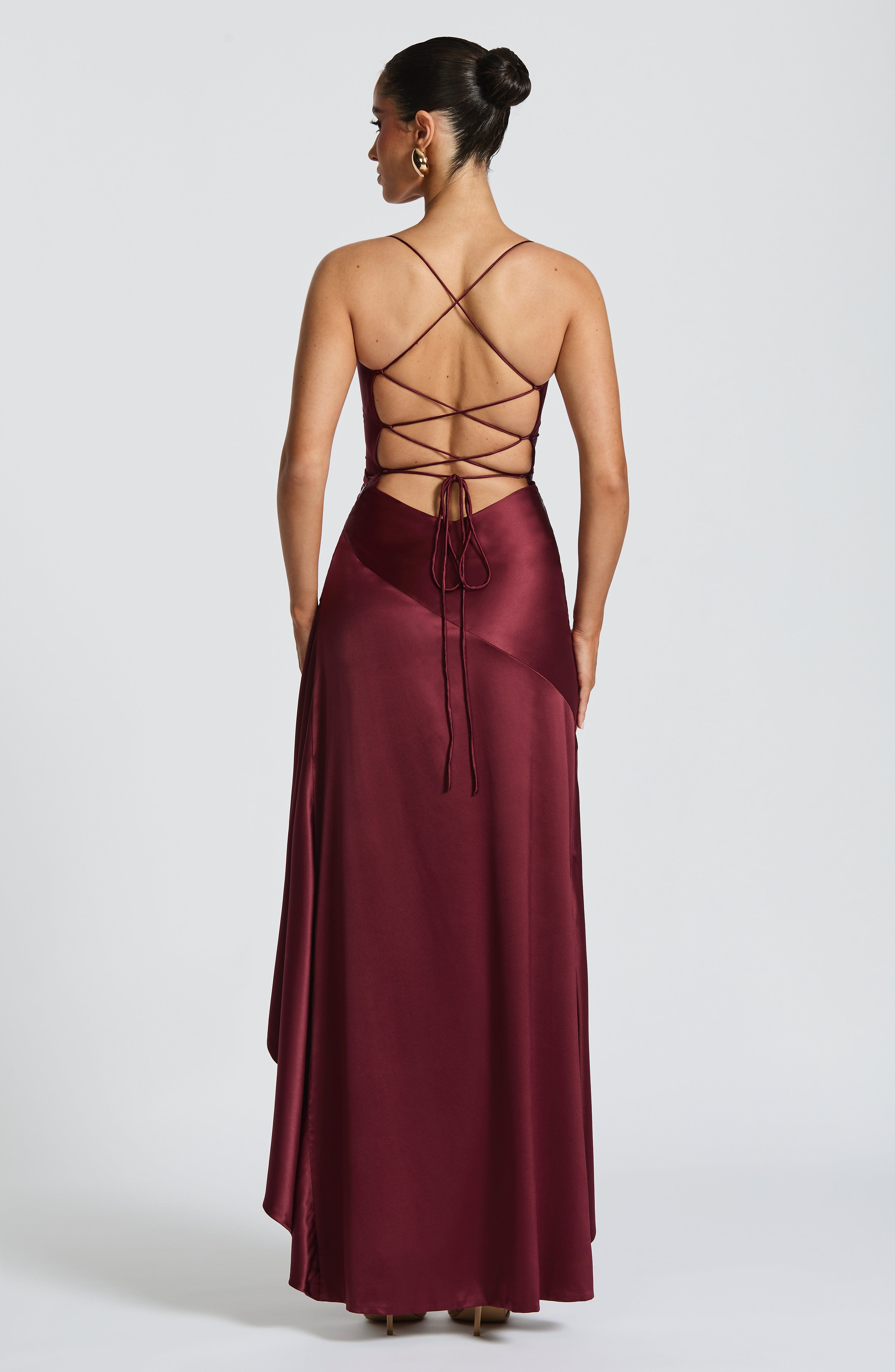 Vestido Daniela de corte asimétrico
