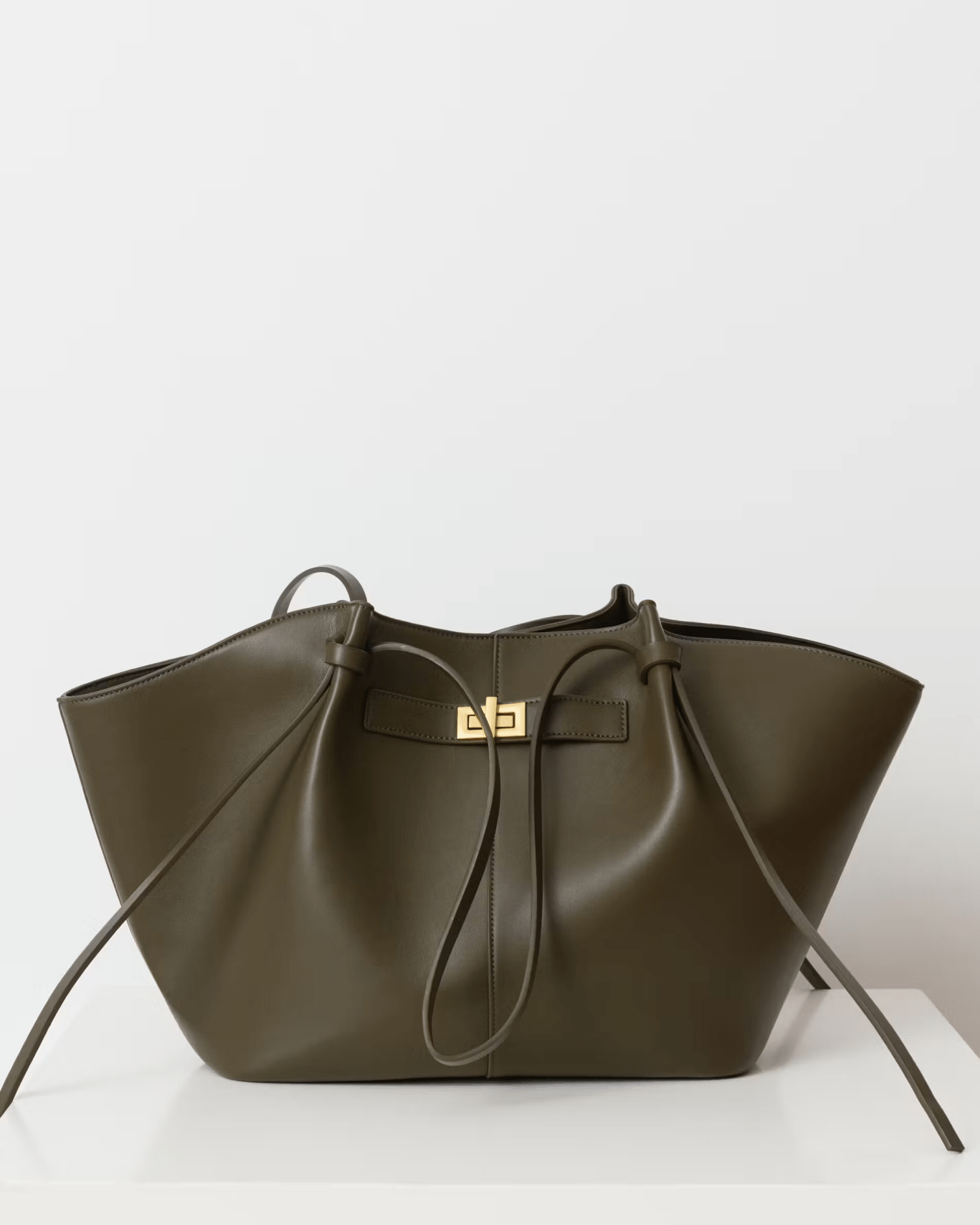 Bolso Valentina shopper de hombro con gran capacidad